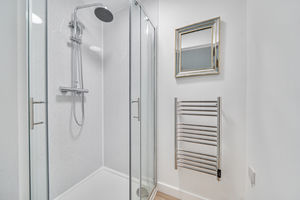 Photo 17- click for photo gallery